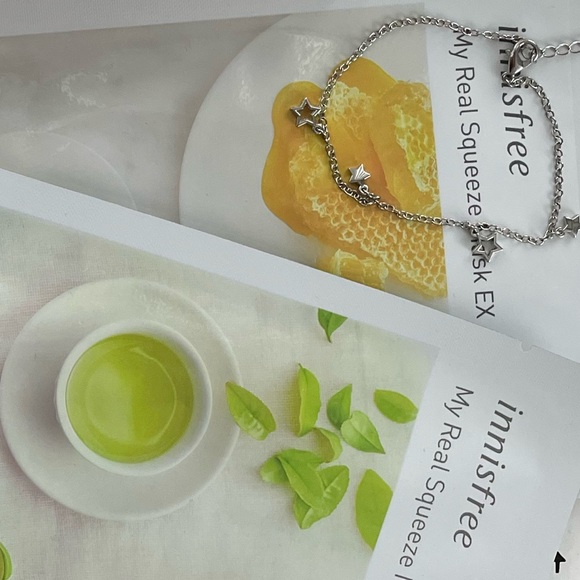 Bundle Hand cream , perfume roller, face masks & free silver fashion bracelet. - Picture 4 of 4